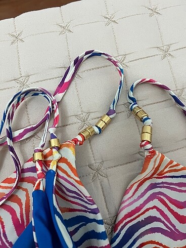 m Beden Calzedonia desenli bikini takımı