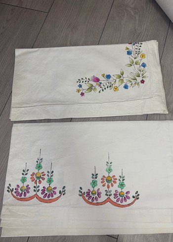 Nakışlı Beyaz Pastel Yastık Kılıfı - Görsel 2