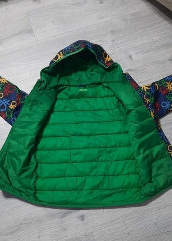 Benetton Renkli Kapüşonlu Erkek Çocuk Mont - Görsel 5