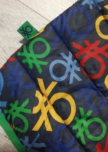 Benetton Renkli Kapüşonlu Erkek Çocuk Mont - Görsel 4