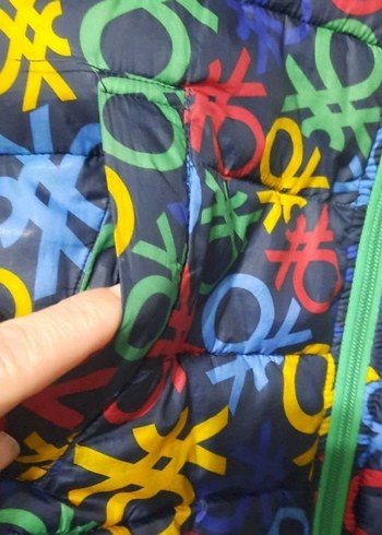 Benetton Renkli Kapüşonlu Erkek Çocuk Mont - Görsel 3