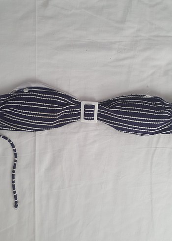 Penti Çizgili, Kemer Detaylı Kadın Bikini Üstü