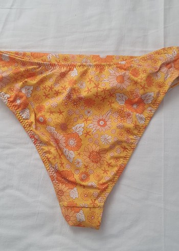 38 Beden Trendyol Sarı Çiçek Desenli Bohem Bikini Altı
