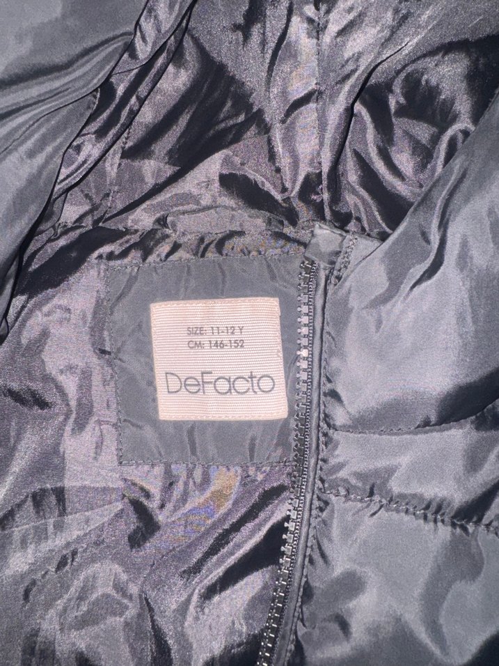 Siyah Kapüşonlu Fermuarlı Ceket - Görsel 3