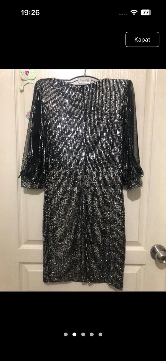 Siyah Payetli Uzun Kollu V Yaka Elbise - Görsel 3