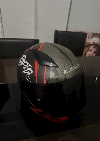 Kilitli Siyah Biker Motosiklet Kaskı - Görsel 2