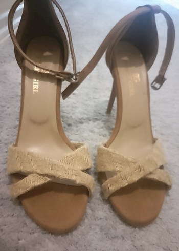 Bej Süet hasır detaylı Topuklu Kadın ayakkabı - Görsel 9