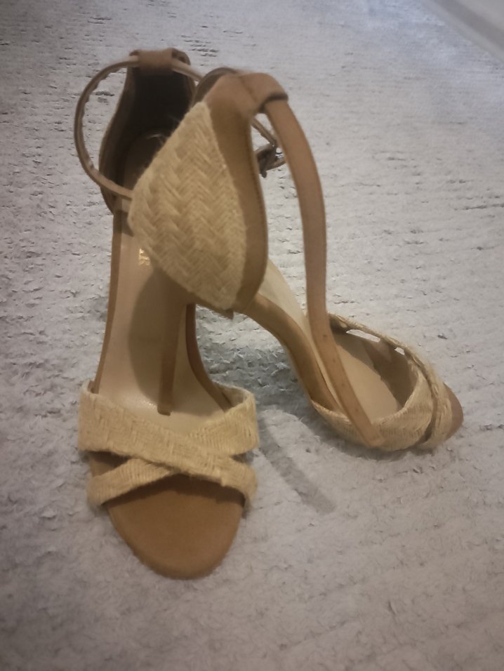 Bej Süet hasır detaylı Topuklu Kadın ayakkabı - Görsel 2