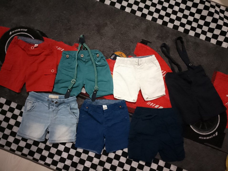 Renkli Pamuklu Erkek Çocuk Şortları 6/9 9/12 ay aralığı bedenler - Görsel 2