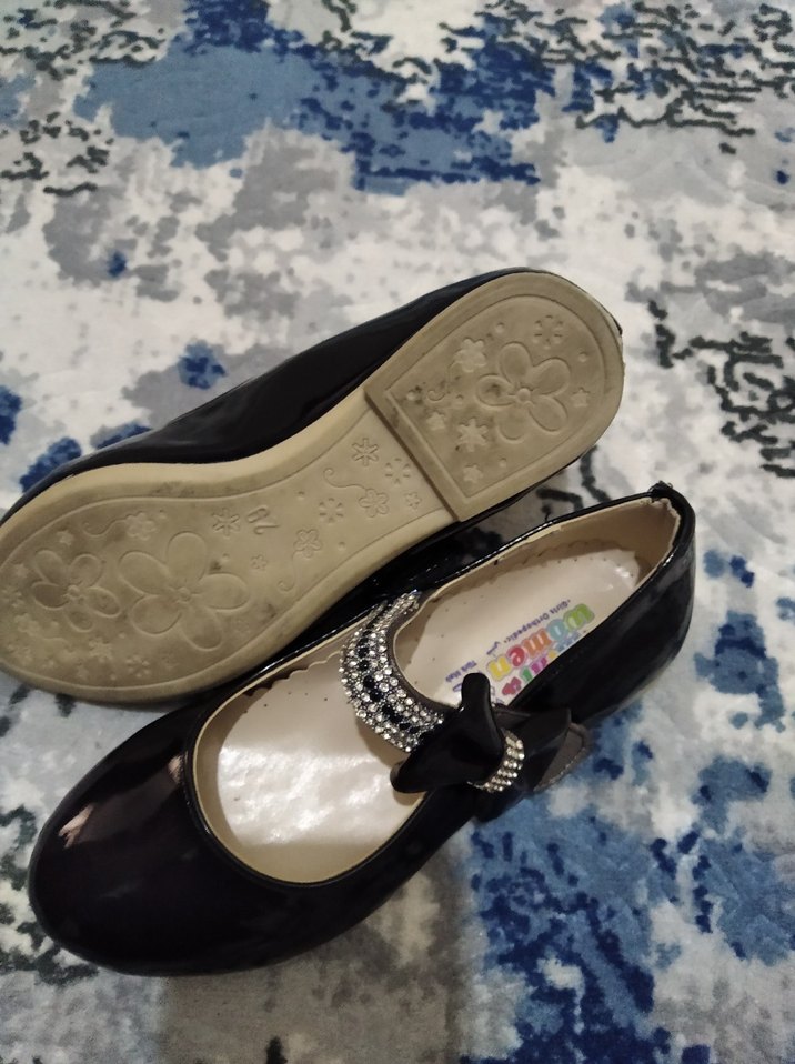 Kız Çocuk Siyah Rugan Tokalı Babet - Görsel 3