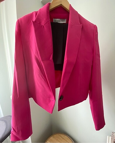 Crop blazer