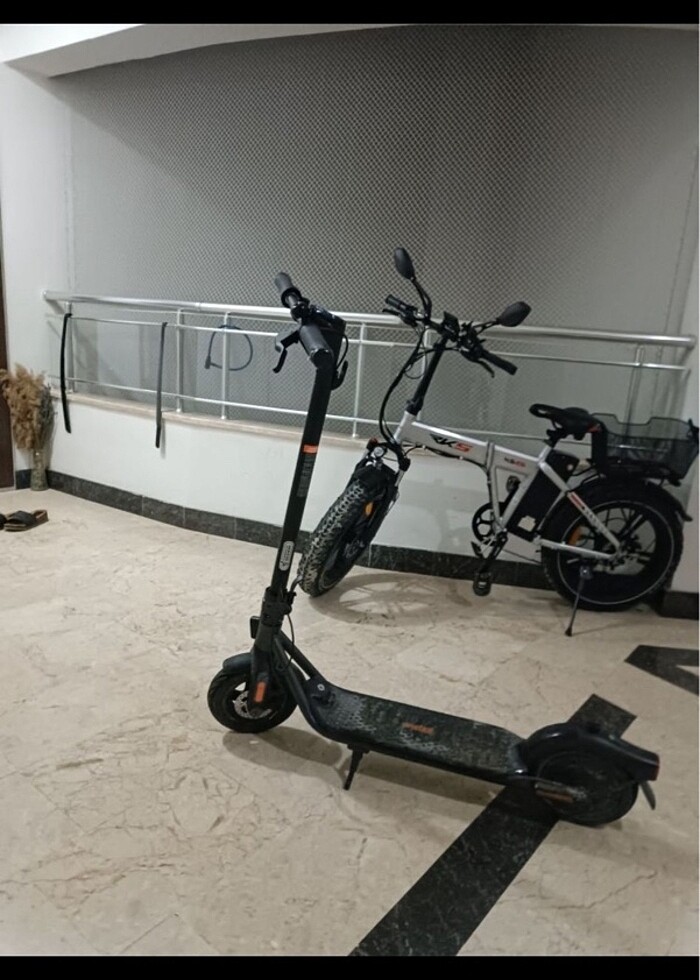 Ninebot elektirikli scooter - Görsel 5