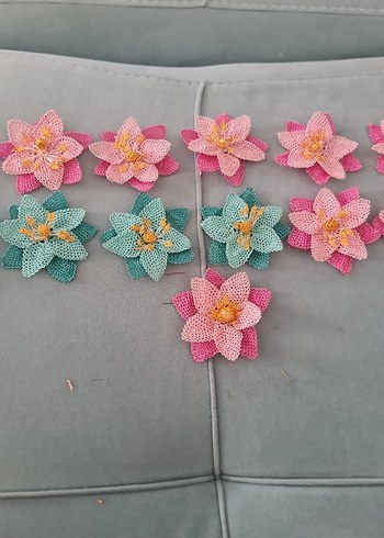  Beden çeşitli Renk 13 adet igne oyasi cicek motifi