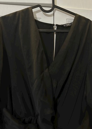 Stradivarius V Yakalı Tulum - Görsel 3