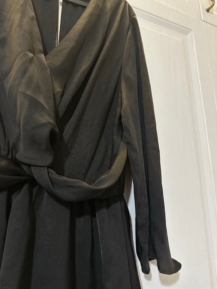 Stradivarius V Yakalı Tulum - Görsel 4