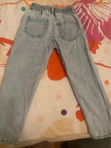 5 Yaş Beden H&M kız çocuk kot pantolonu