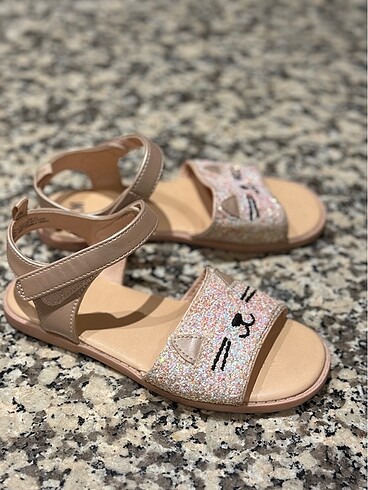30 Beden altın Renk Kız çocuk sandalet H&M