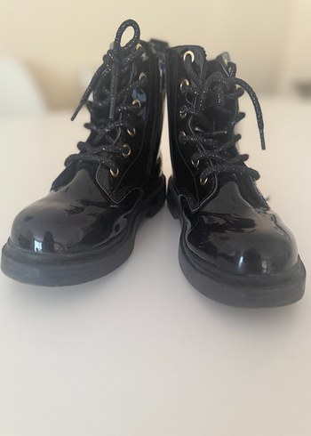 31 Beden siyah Renk Parlak Siyah Kız Çocuk Bot H&M