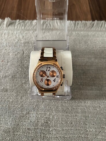 Beden çeşitli Renk Swatch bayan kol saati