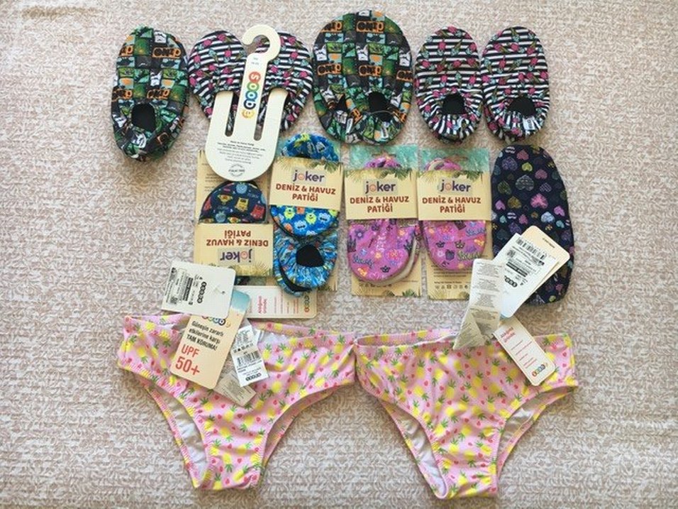 Çocuklar için Renkli Deniz ve Havuz Patikleri - Görsel 2