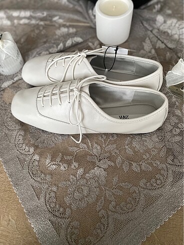 Zara Zara gerçek deri blucher 39 beyaz