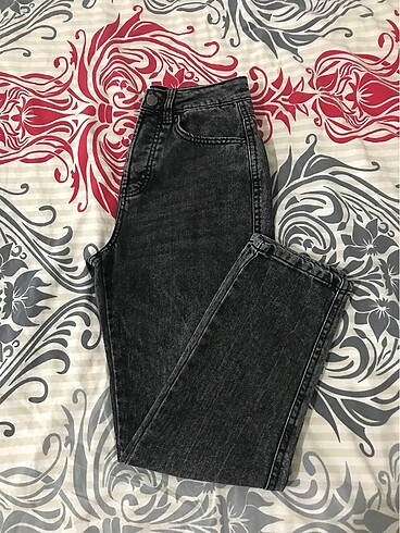 Stradivarius mom jean