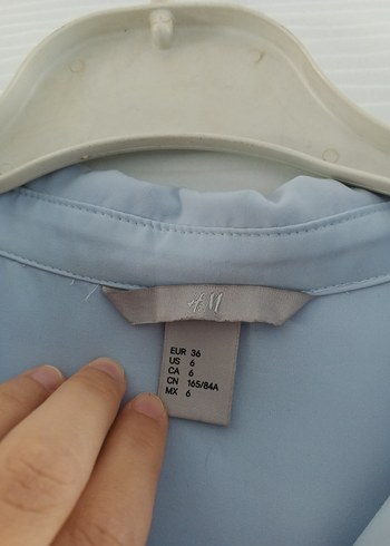 H&M Mavi Düğmeli Uzun Kollu Kadın Gömlek