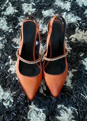 Orange taşlı ayakkabı