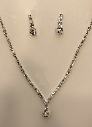 Swarovski taşlı su yolu kolye