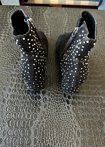 37 Beden siyah Renk Nine West Siyah Süet Kadın Dolgu Topuklu Bot