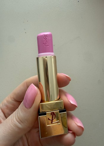 Yves Saint Laurent ürünü