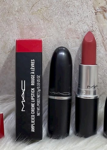 Beden kırmızı Renk MAC Ruj