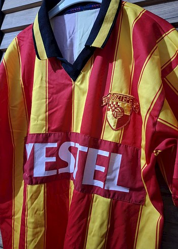 Sarı Kırmızı Göztepe taraftar forması - Görsel 2