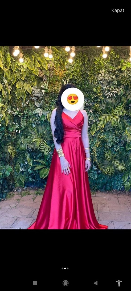 Kırmızı Drapeli Uzun V Yaka Abiye Elbise - Görsel 2