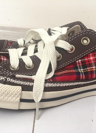 37 Beden Orijinal etiketli ekoseli converse