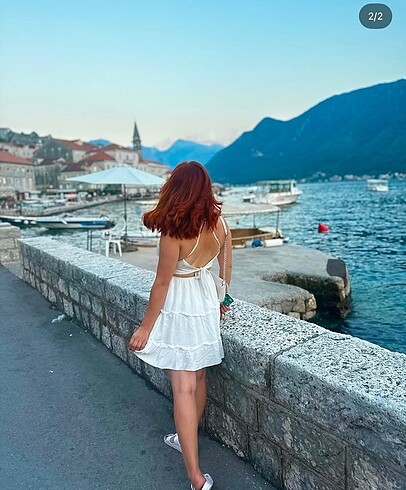 Diğer Beyaz Elbise