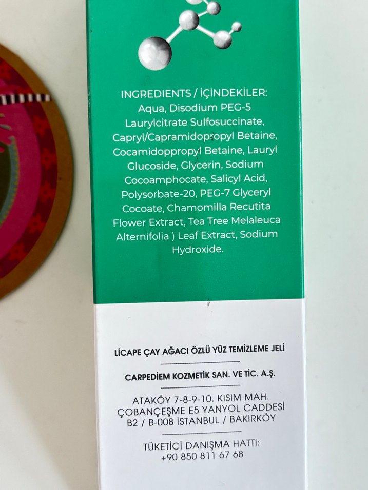 Licape Çay Ağacı Özlü Yüz Temizleme Jeli 400ml - Görsel 4