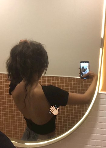 Siyah sırt dekolteli üst - Görsel 2