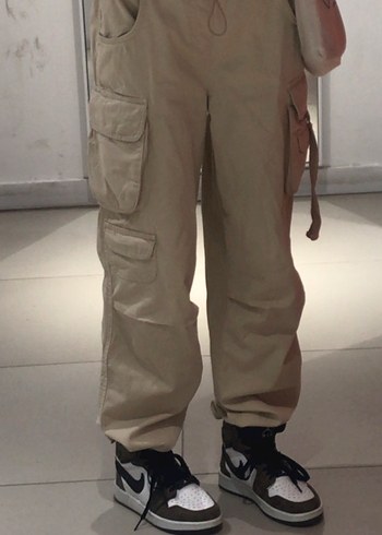 Bej Rahat Kesim Kadın paraşüt Pantolon - Görsel 2