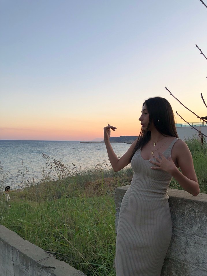 Gri V Yakalı Uzun Triko Elbise - Görsel 2