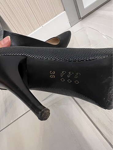 36 Beden siyah Renk Çok şık stiletto