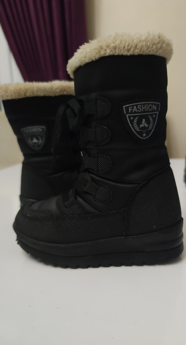 Siyah Kürklü Bot - Görsel 2