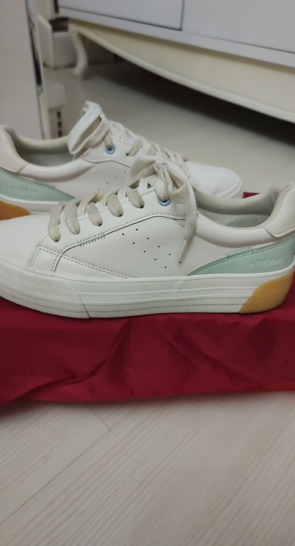 Spor Ayakkabı - Görsel 3