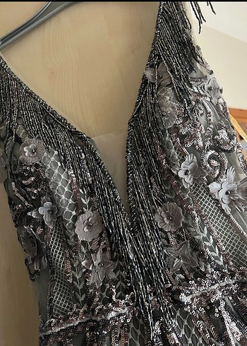 Boncuk İşlemeli alfabeta Desenli Uzun Abiye - Görsel 3