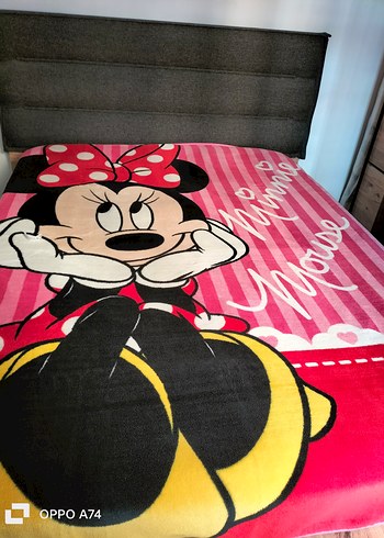 Renkli Baskılı Minnie Mouse Çocuk Battaniyesi - Görsel 2