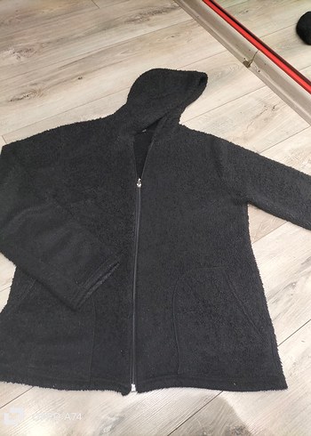 Kapitone Siyah Kadın Kapüşonlu Ceket - Görsel 2