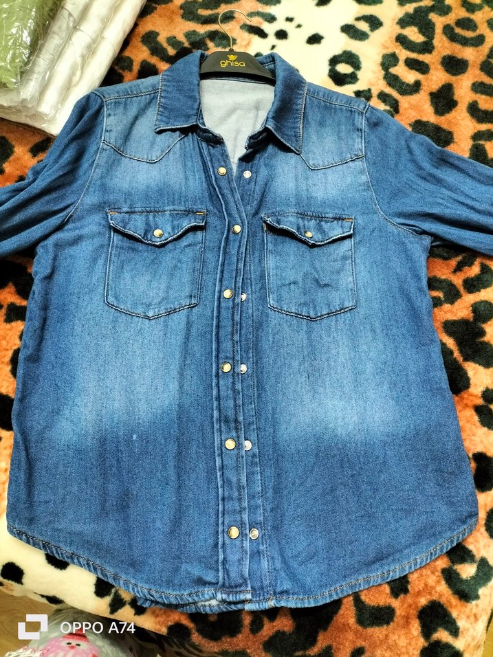 Düğmeli Mavi Denim Kadın Gömlek - Görsel 4