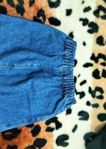 Nakışlı Mavi Kız Kot Pantolon - Görsel 2