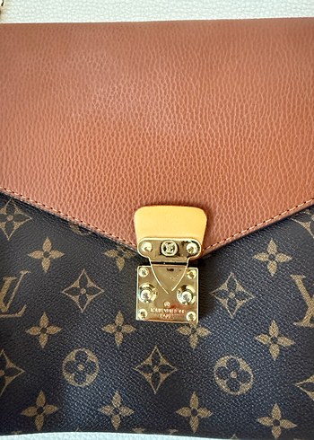 Kahverengi Zincir Detaylı Deri Kadın Çapraz Çanta - Görsel 2