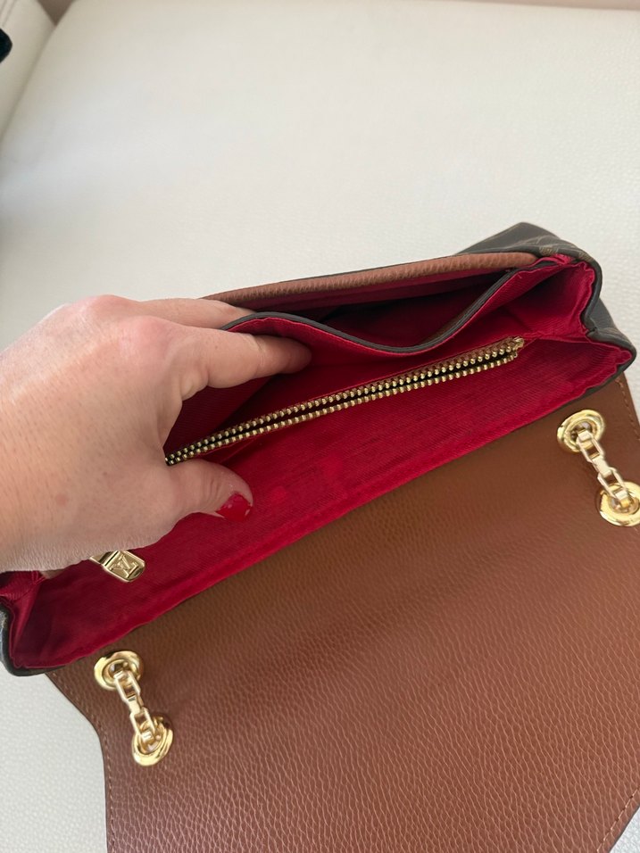 Kahverengi Zincir Detaylı Deri Kadın Çapraz Çanta - Görsel 5